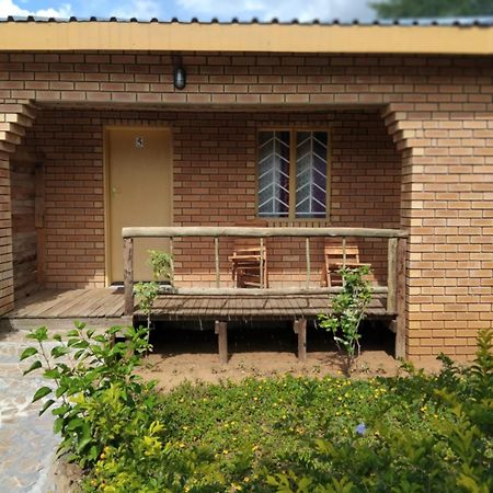 Sunshinevibe Guest House Касане Екстер'єр фото