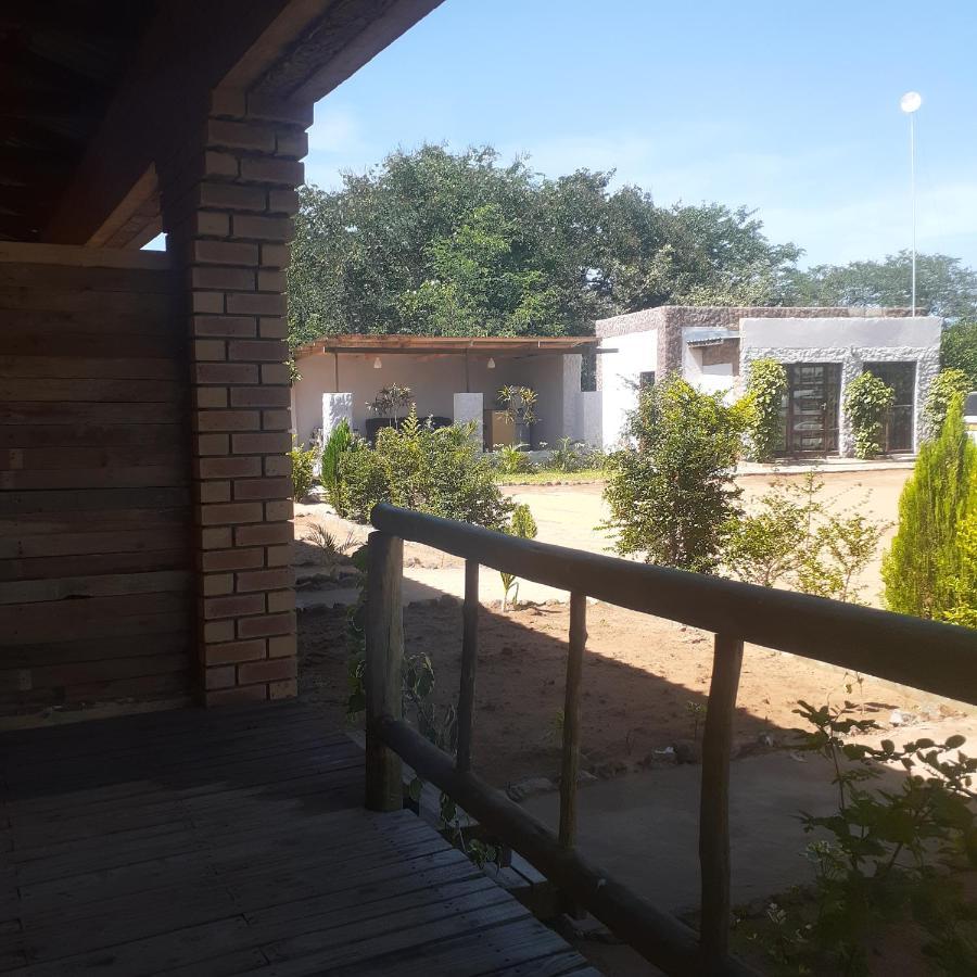 Sunshinevibe Guest House Касане Екстер'єр фото